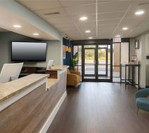 Baymont by Wyndham Fayetteville Lobby