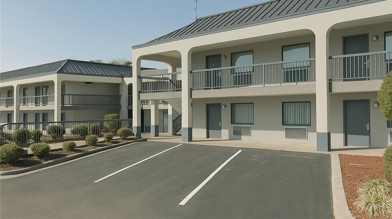 Baymont by Wyndham Fayetteville Exterior. Images powered by <a href="https://iceportal.shijigroup.com" target="_blank" rel="noopener">Ice Portal</a>.