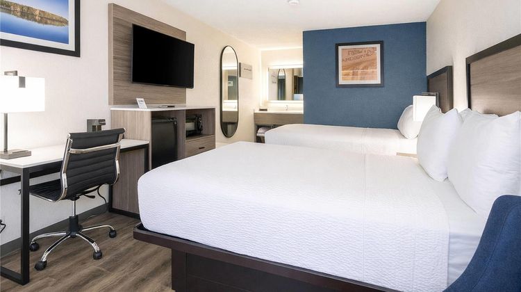 Baymont by Wyndham Fayetteville Room