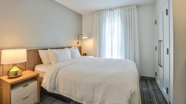 MainStay Suites Suite
