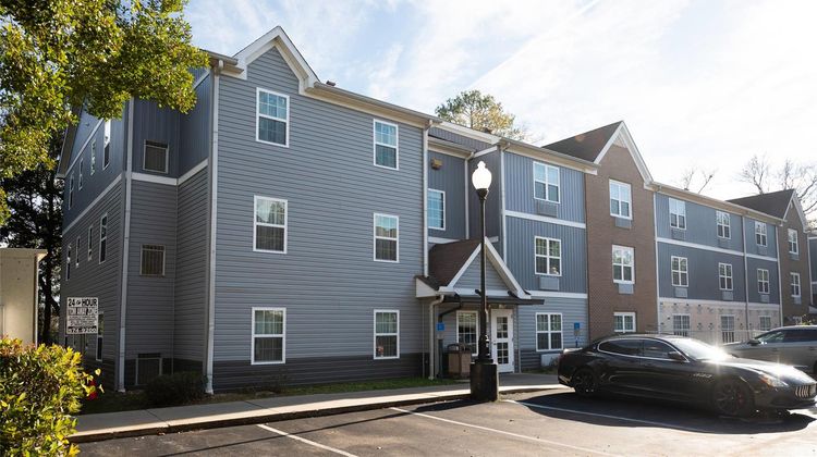 MainStay Suites Exterior