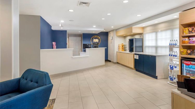 MainStay Suites Lobby