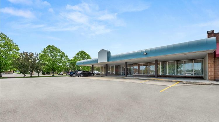 Suburban Studios Fairborn - Dayton Exterior