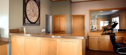 Econo Lodge Inn & Suites Lobby