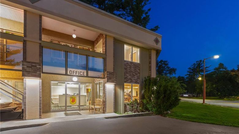 Super 8 by Wyndham Traverse City Exterior. Images powered by <a href="https://iceportal.shijigroup.com" target="_blank" rel="noopener">Ice Portal</a>.