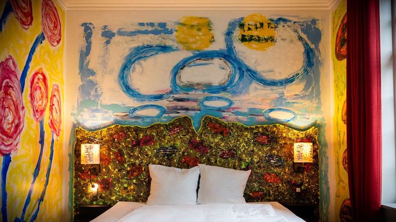 <b>Hotel Dalgas Room</b>. Images powered by <a href="https://iceportal.shijigroup.com/" title="IcePortal" target="_blank">IcePortal</a>.