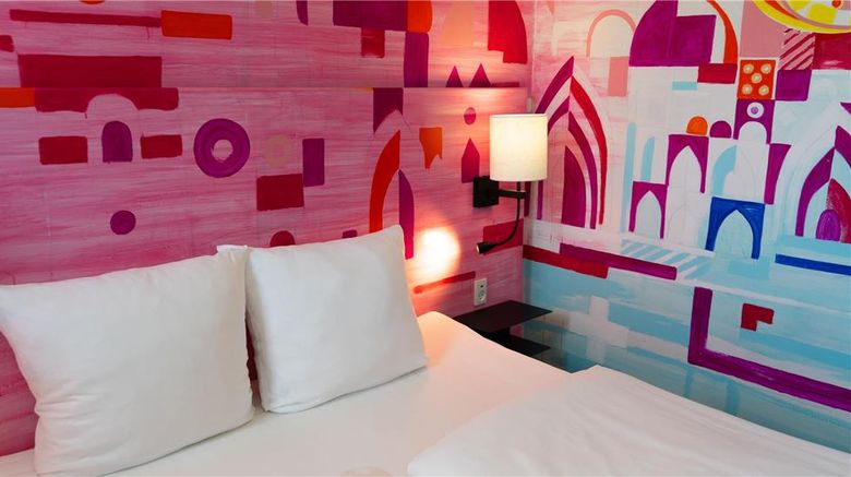 <b>Hotel Dalgas Room</b>. Images powered by <a href="https://iceportal.shijigroup.com/" title="IcePortal" target="_blank">IcePortal</a>.