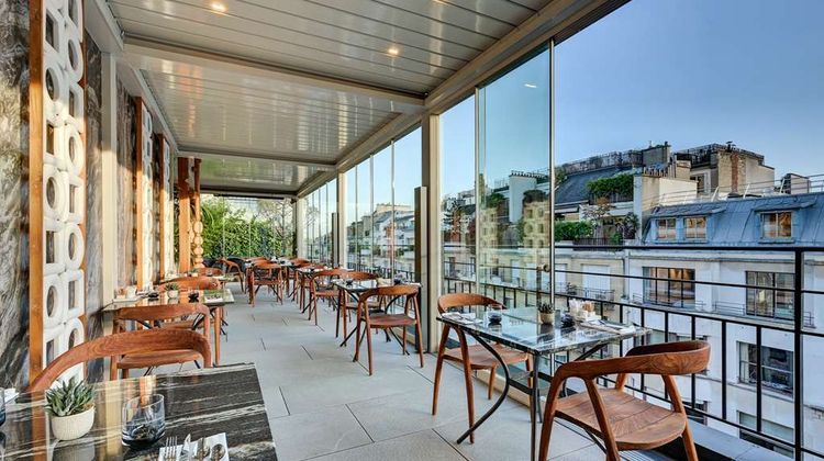 The One Alma Paris Restaurant