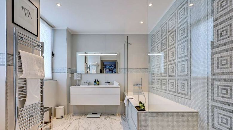 <b>The One Alma Paris Suite</b>. Images powered by <a href="https://iceportal.shijigroup.com/" title="IcePortal" target="_blank">IcePortal</a>.