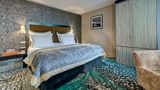 <b>The One Alma Paris Room</b>. Images powered by <a href="https://iceportal.shijigroup.com/" title="IcePortal" target="_blank">IcePortal</a>.