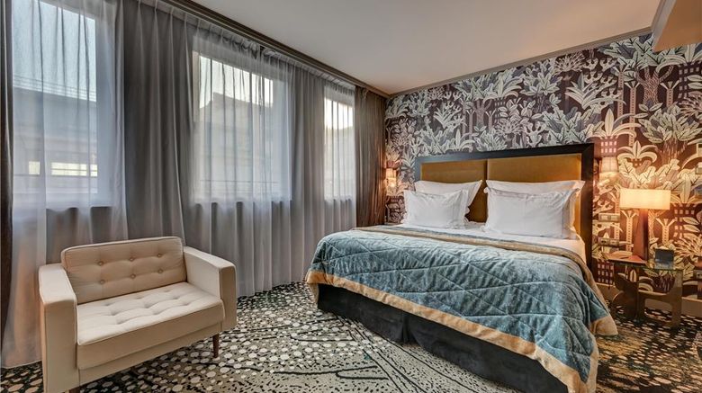 <b>The One Alma Paris Room</b>. Images powered by <a href="https://iceportal.shijigroup.com/" title="IcePortal" target="_blank">IcePortal</a>.