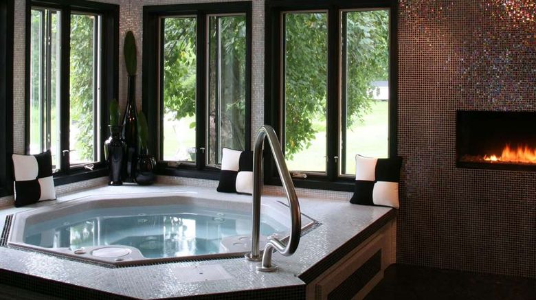 <b>The Roxbury Spa</b>. Images powered by <a href="https://iceportal.shijigroup.com/" title="IcePortal" target="_blank">IcePortal</a>.