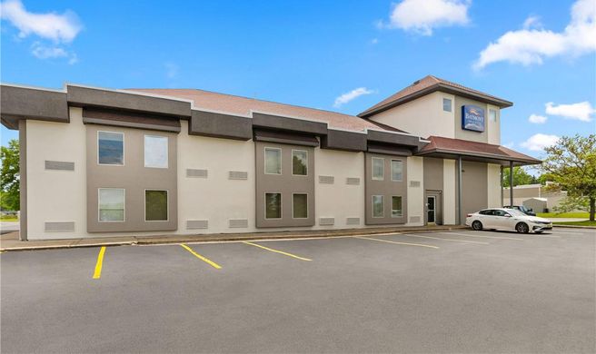 Baymont by Wyndham Batavia - Darien Lake Exterior