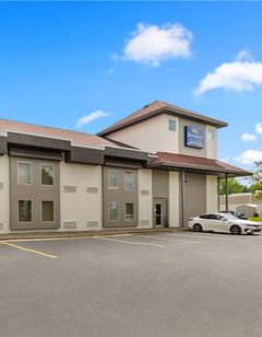 Baymont by Wyndham Batavia - Darien Lake