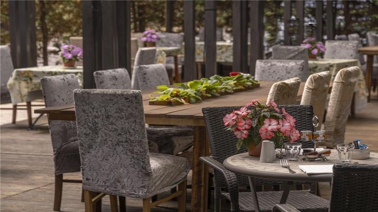 <b>Casa Hotel, Sure Hotel Collection Restaurant</b>. Images powered by <a href="https://iceportal.shijigroup.com/" title="IcePortal" target="_blank">IcePortal</a>.
