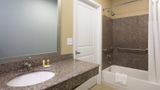Days Inn & Suites Gonzales Room
