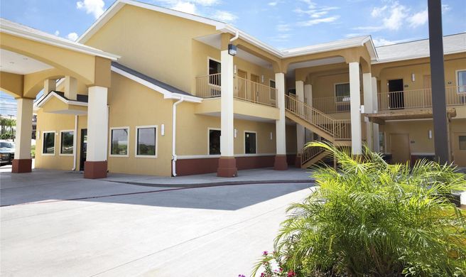 Days Inn & Suites Gonzales Exterior