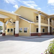 Days Inn & Suites Gonzales