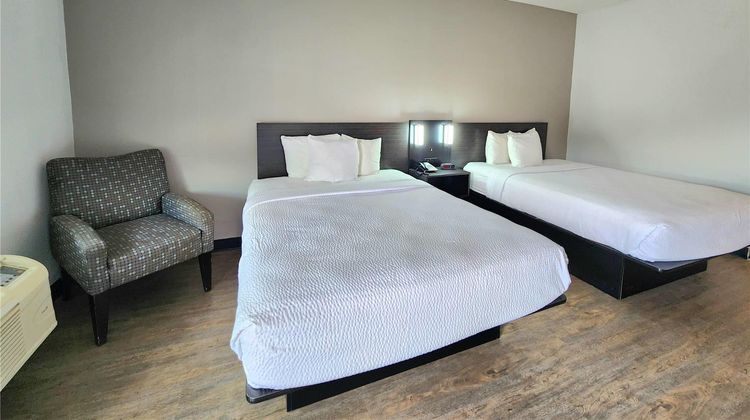 Days Inn & Suites Gonzales Room