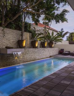 Mantis No5 Boutique Art Hotel
