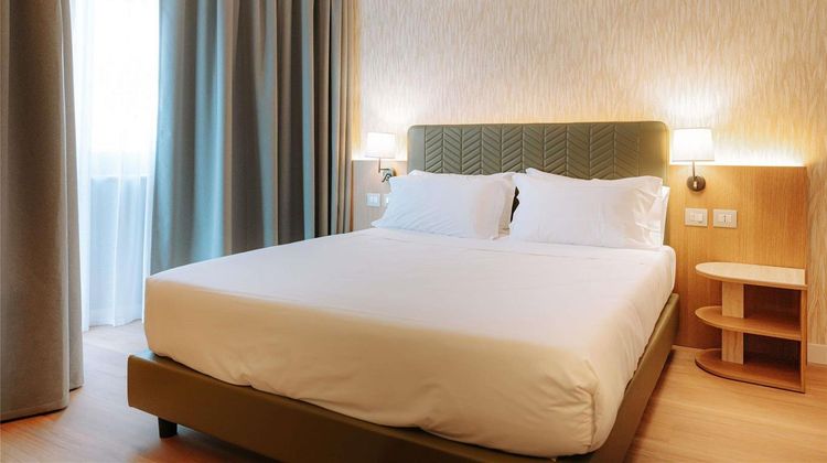 Movenpick Hotel Bari Room