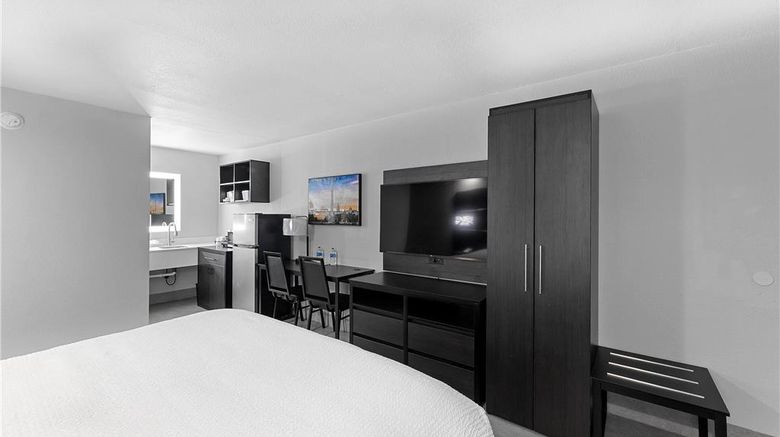 <b>Days Inn San Antonio/Near Lackland AFB Room</b>. Images powered by <a href="https://iceportal.shijigroup.com/" title="IcePortal" target="_blank">IcePortal</a>.