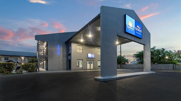 Days Inn San Antonio/Near Lackland AFB Exterior