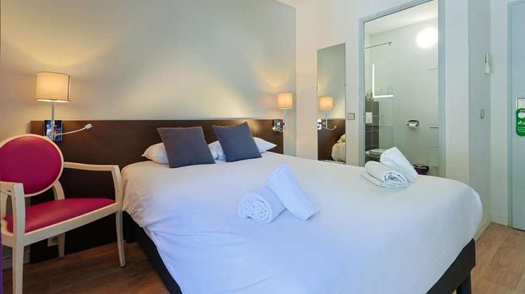 Perla Riviera Room