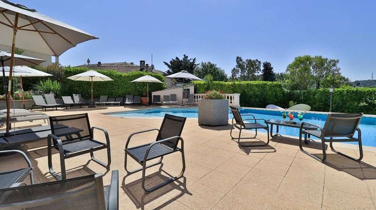 Perla Riviera Pool