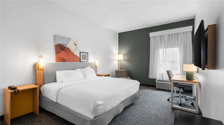 <b>Spark by Hilton Grain Valley Kansas City Room</b>. Images powered by <a href="https://iceportal.shijigroup.com/" title="IcePortal" target="_blank">IcePortal</a>.