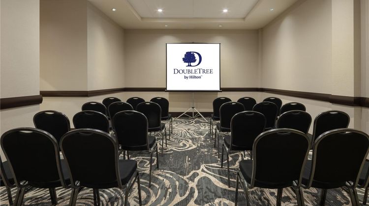 DoubleTree by Hilton North Vancouver Meeting
