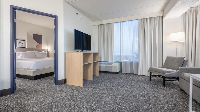 <b>Spark by Hilton Madison Room</b>. Images powered by <a href="https://iceportal.shijigroup.com/" title="IcePortal" target="_blank">IcePortal</a>.
