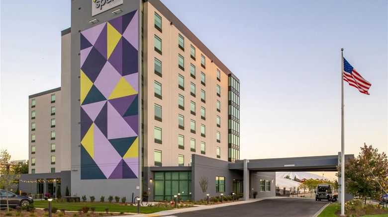 Spark by Hilton Madison Exterior. Images powered by <a href="https://iceportal.shijigroup.com" target="_blank" rel="noopener">Ice Portal</a>.