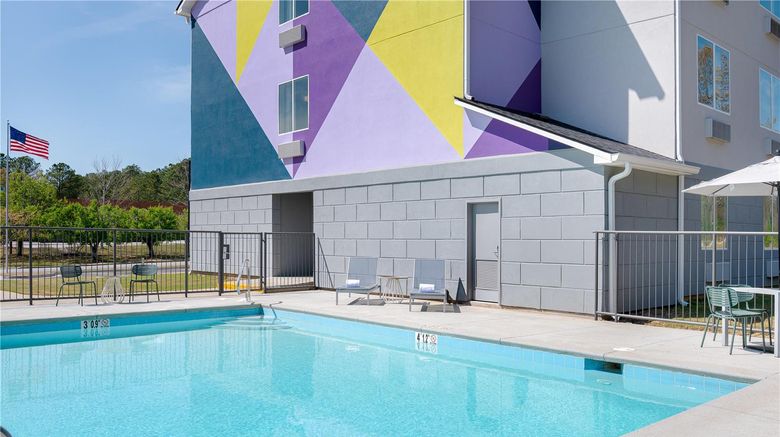 <b>Econo Lodge Inn and Suites Douglasville Pool</b>. Images powered by <a href="https://iceportal.shijigroup.com/" title="IcePortal" target="_blank">IcePortal</a>.
