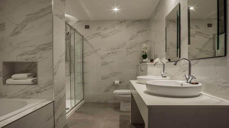 Abbey Gate Hotel Room