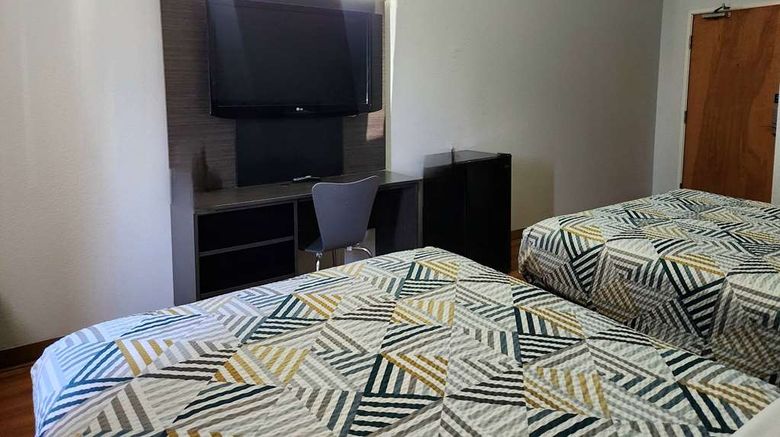 <b>Baymont by Wyndham San Antonio Airport Room</b>. Images powered by <a href="https://iceportal.shijigroup.com/" title="IcePortal" target="_blank">IcePortal</a>.