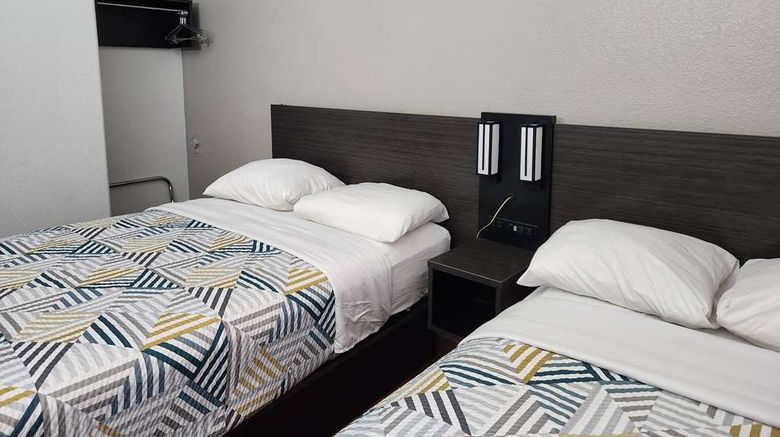 <b>Baymont by Wyndham San Antonio Airport Room</b>. Images powered by <a href="https://iceportal.shijigroup.com/" title="IcePortal" target="_blank">IcePortal</a>.