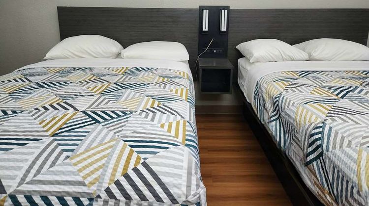 Baymont by Wyndham San Antonio Airport Room