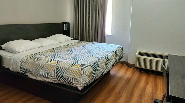 <b>Baymont by Wyndham San Antonio Airport Room</b>. Images powered by <a href="https://iceportal.shijigroup.com/" title="IcePortal" target="_blank">IcePortal</a>.