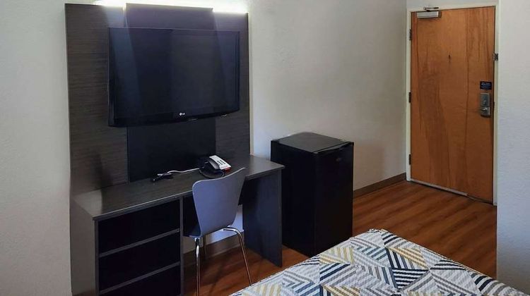 Baymont by Wyndham San Antonio Airport Room