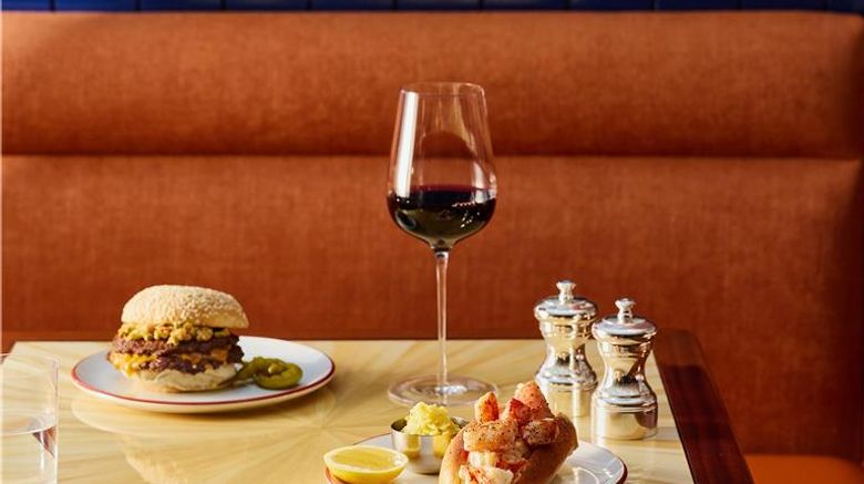<b>The Manner Restaurant</b>. Images powered by <a href="https://iceportal.shijigroup.com/" title="IcePortal" target="_blank">IcePortal</a>.