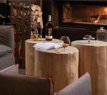 NH Collection Alagna Mirtillo Rosso Lobby