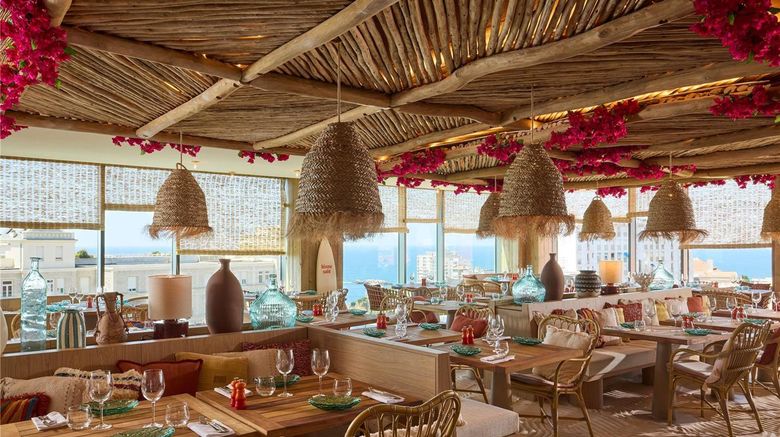 <b>Talaia Hotel and Spa Biarritz Restaurant</b>. Images powered by <a href="https://iceportal.shijigroup.com/" title="IcePortal" target="_blank">IcePortal</a>.