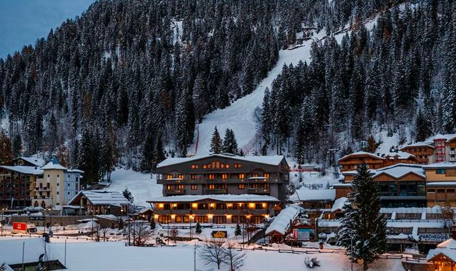Hotel Spinale Madonna di Campiglio Exterior