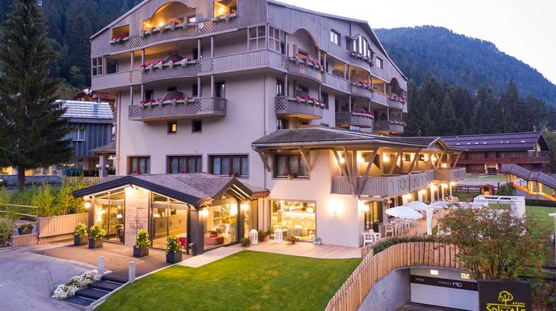 <b>Hotel Spinale Madonna di Campiglio Exterior</b>. Images powered by <a href="https://iceportal.shijigroup.com/" title="IcePortal" target="_blank">IcePortal</a>.
