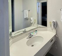 Rodeway Inn College Station Room