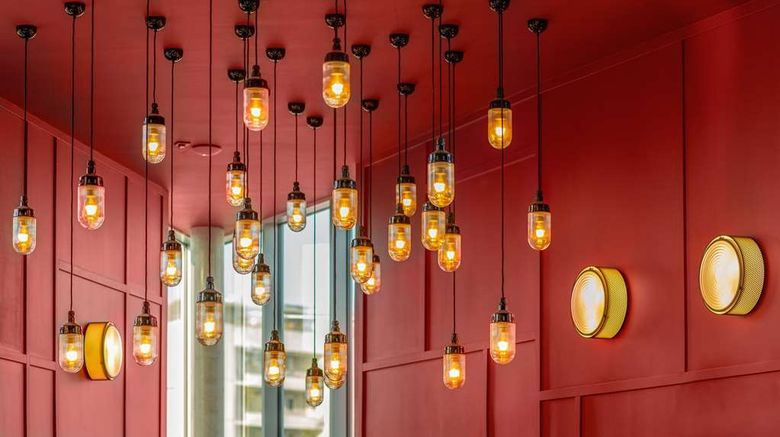 <b>Eklo Bordeaux Lobby</b>. Images powered by <a href="https://iceportal.shijigroup.com/" title="IcePortal" target="_blank">IcePortal</a>.