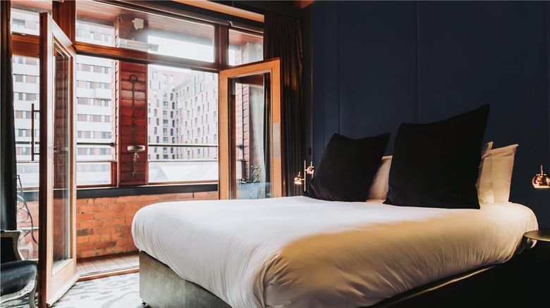 <b>Velvet Hotel Suite</b>. Images powered by <a href="https://iceportal.shijigroup.com/" title="IcePortal" target="_blank">IcePortal</a>.