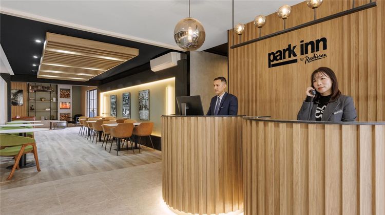 Park Inn by Radisson Melbourne Carlton Lobby