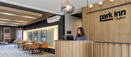 Park Inn by Radisson Melbourne Carlton Lobby
